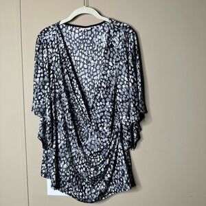 Black and Gray Women's Top